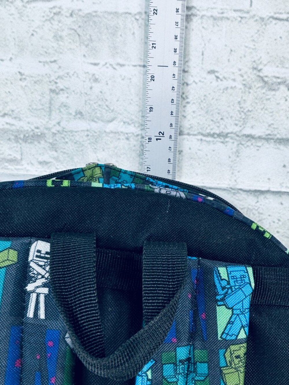 Minecraft Backpack Creeper Design - Picture 12 of 13